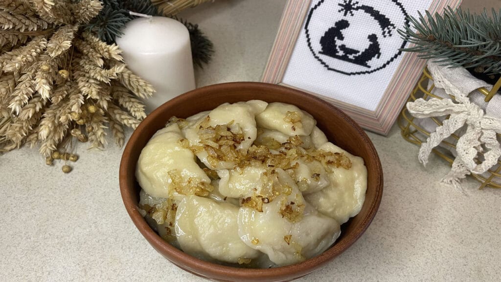 Пісні вареники з капустою на Святвечір 🥟