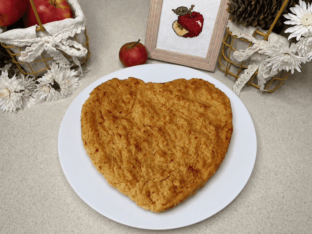 Соковитий манно-яблучний пиріг 🍎
