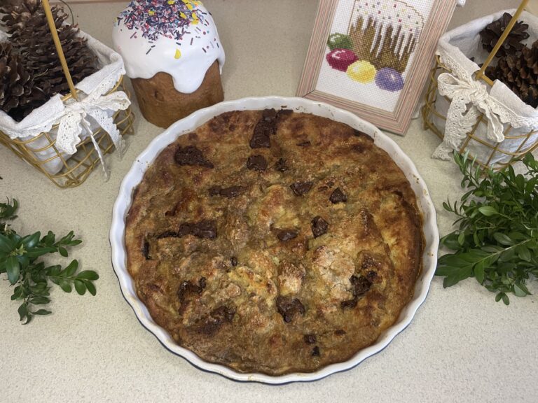 Пудинг із черствої паски — простий десерт без відходів у духовці